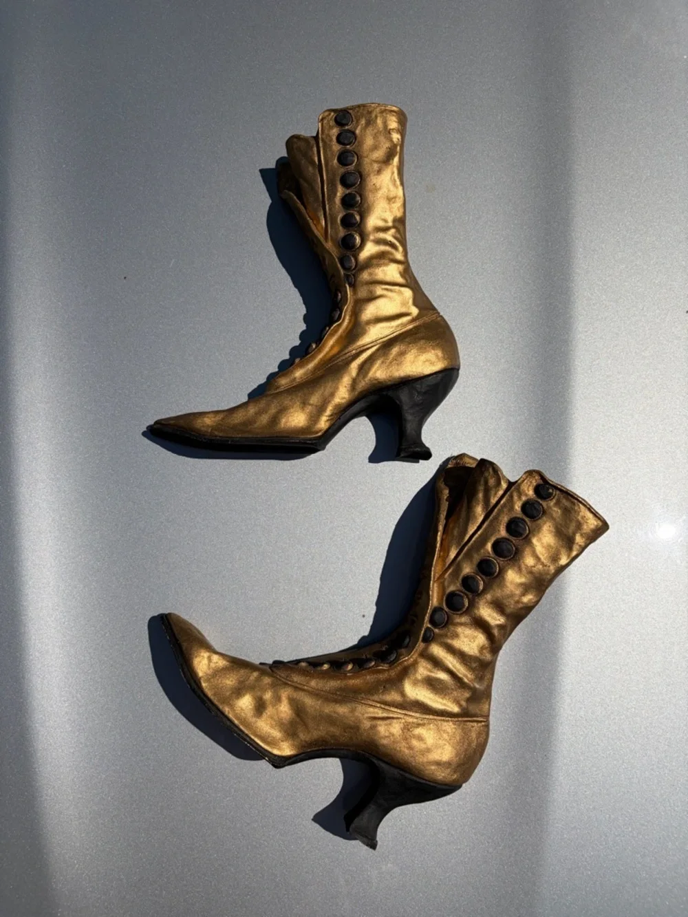Vintage Victorian Button Boot Wall Art Set Gold Metal Decorative Wall Decor Pair